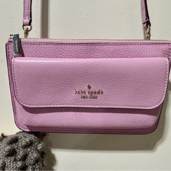 ❤️ Kate Spade New York Leila Small Flap Crossbody Bag - Picture 4 of 6